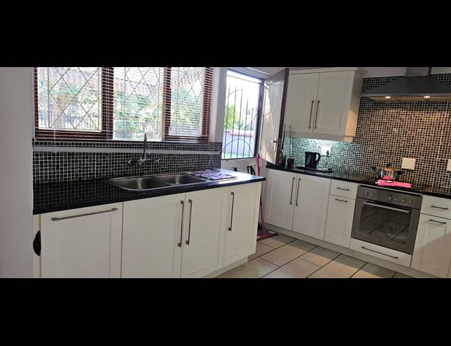 3 BEDROOM HOUSE FOR SALE IN MARGATE